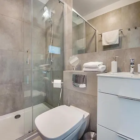 2-story With A Garden And A Pool *