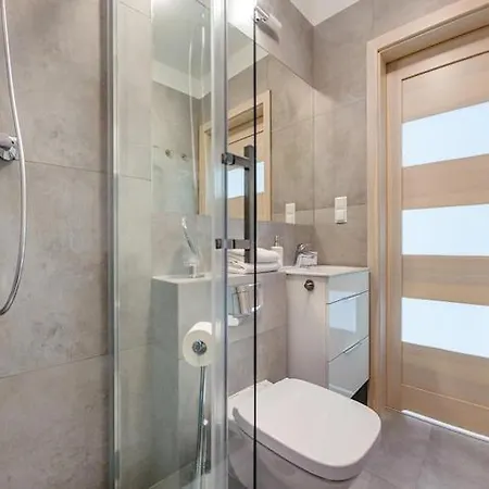 2-story With A Garden And A Pool *