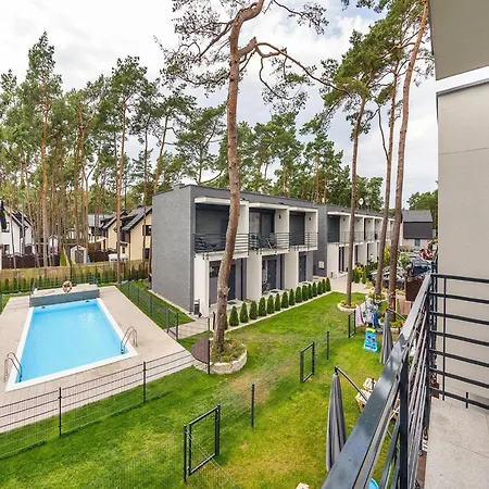 2-story With A Garden And A Pool Σπίτι διακοπών Pobierowo
