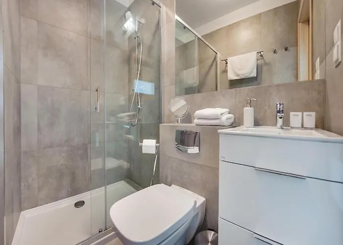 2-story With A Garden And A Pool *