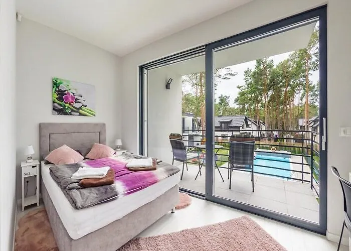 2-story With A Garden And A Pool Prázdninový dům *