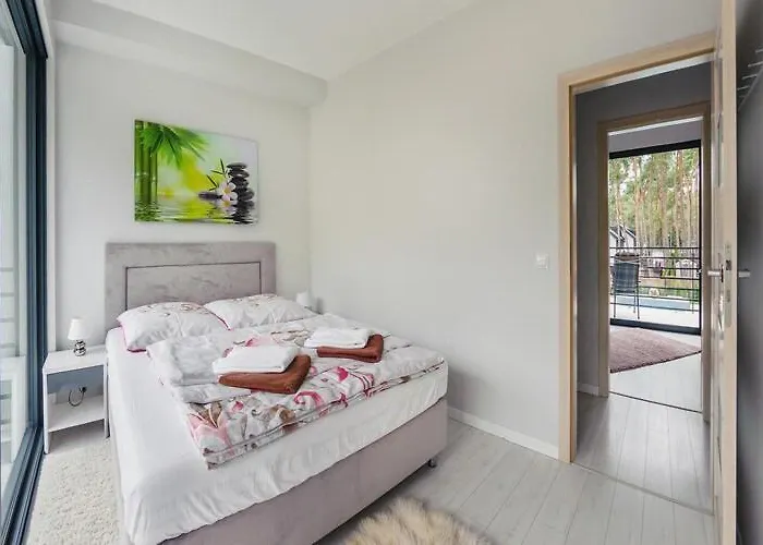 2-story With A Garden And A Pool *